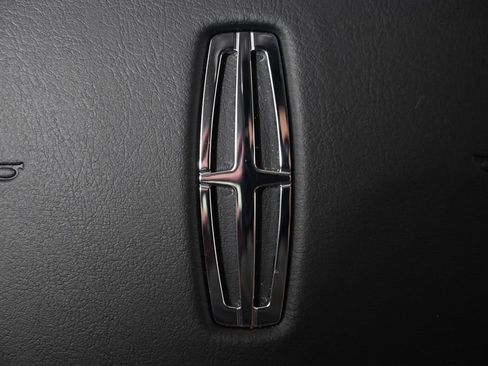 New 2026 Lincoln Nautilus Reserve AWD/4WD image 35