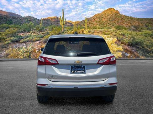 Used 2018 Chevrolet Equinox LS FWD image 5