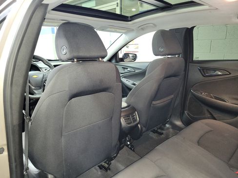 Used 2023 Chevrolet Malibu LT w/ Driver Confidence Package FWD image 15