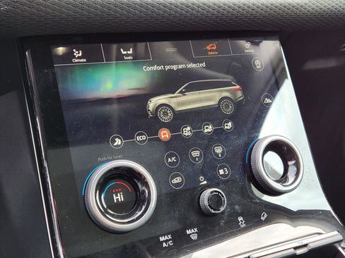 Used 2018 Land Rover Range Rover Velar S image 20