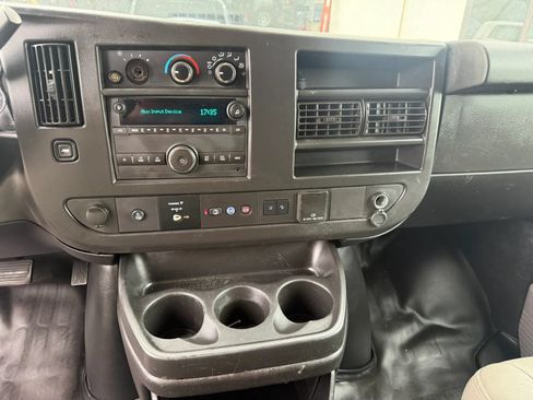 Used 2019 Chevrolet Express 2500 w/ Driver Convenience Package RWD image 29
