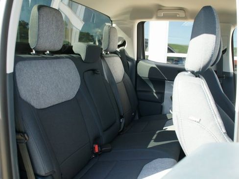 New 2025 Ford Maverick XLT w/ XLT Luxury Package image 31