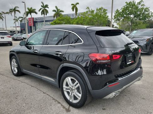 Used 2022 Mercedes-Benz GLA 250 w/ Premium Package Lite image 5