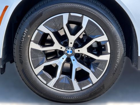 Used 2026 BMW X3 xDrive30i w/ Premium Package AWD/4WD image 13