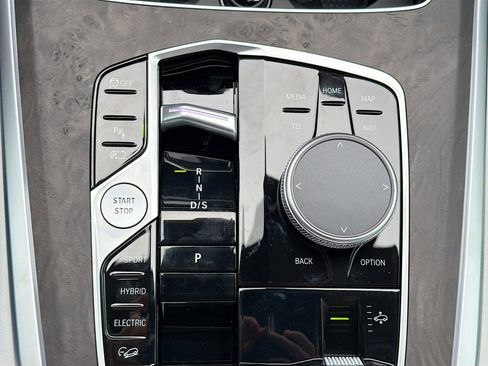 New 2026 BMW X5 xDrive50e image 30