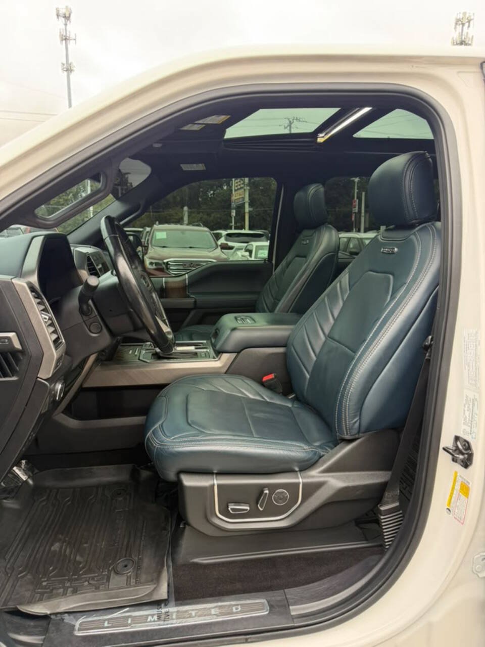 Used 2018 Ford F150 Limited AWD/4WD image 10