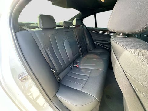 Used 2021 BMW 540i w/ M Sport Package RWD image 28