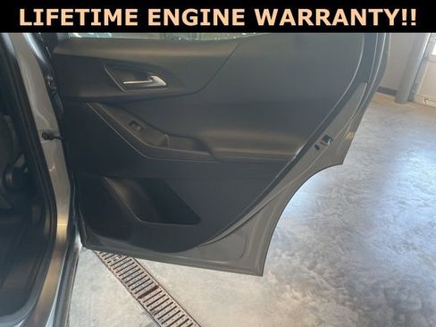 Used 2025 Chevrolet Equinox LT w/ Safety and Technology Package image 31