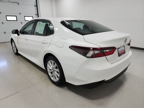 Certified 2023 Toyota Camry LE FWD image 5