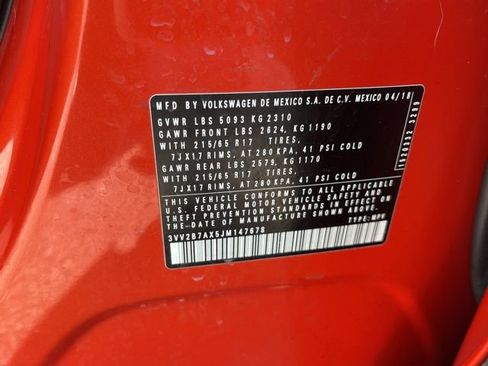 Used 2018 Volkswagen Tiguan SE image 20