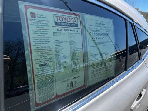 Certified 2024 Toyota Venza XLE AWD/4WD image 25