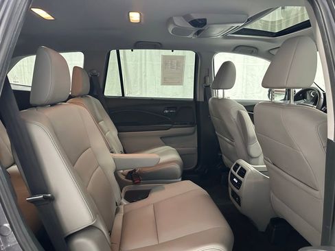 Used 2022 Honda Pilot Touring image 57