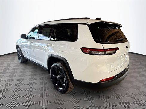 New 2025 Jeep Grand Cherokee L Limited w/ Black Appearance Package image 7