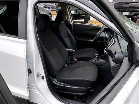 Certified 2024 Nissan Kicks S image 28