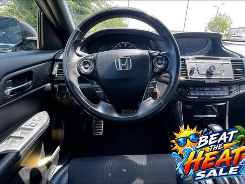 Used 2017 Honda Accord Sport image 6