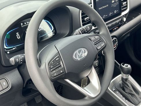 New 2026 Hyundai Venue SE image 21