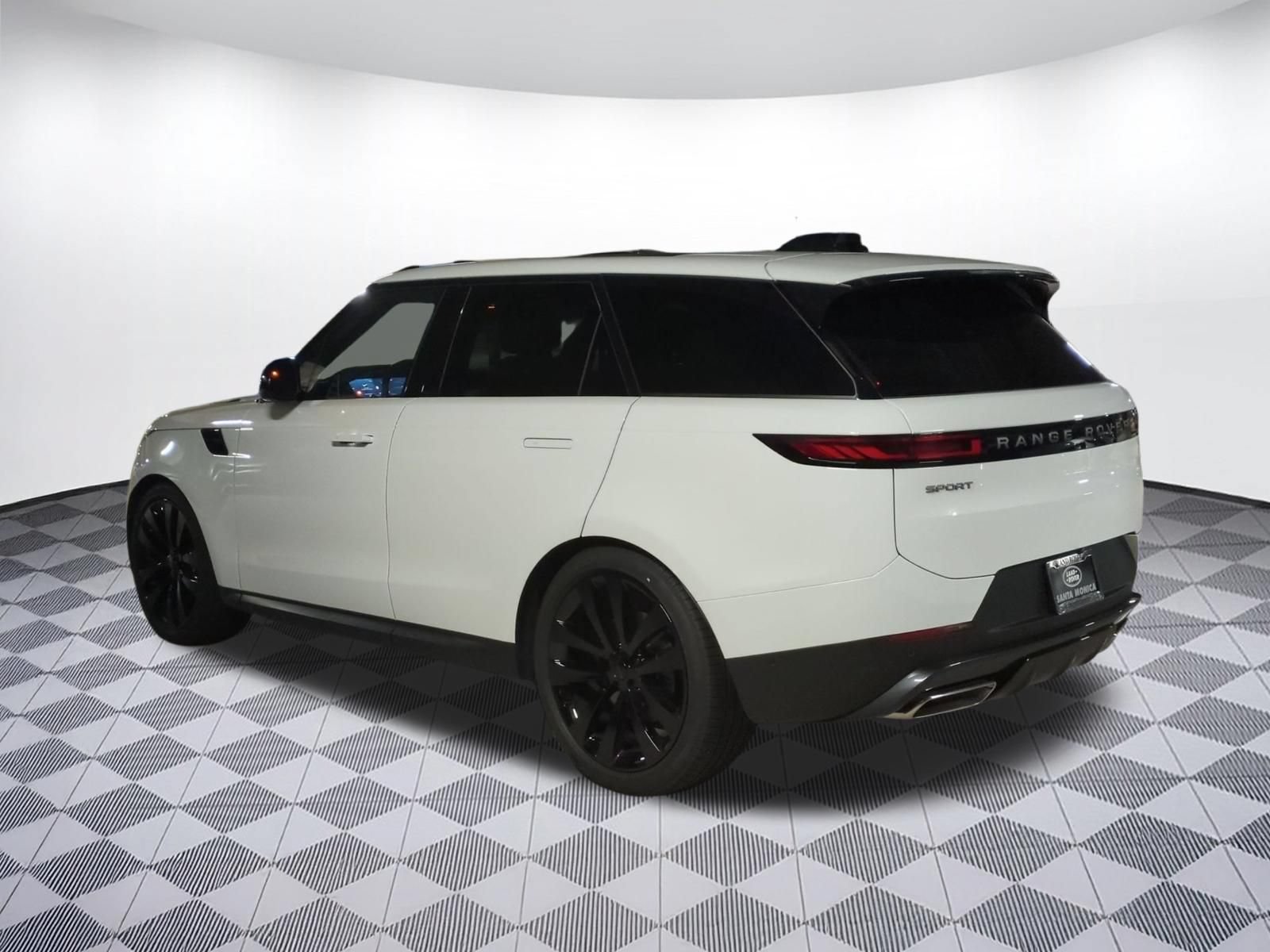 New 2026 Land Rover Range Rover Sport SE AWD/4WD image 3