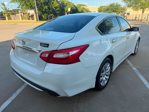 Used 2017 Nissan Altima 2.5 S w/ Power Driver Seat Package FWD image 9