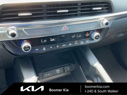 Used 2022 Kia Telluride LX FWD image 23