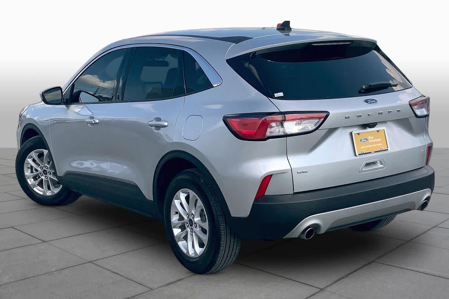 Certified 2020 Ford Escape SE FWD image 12