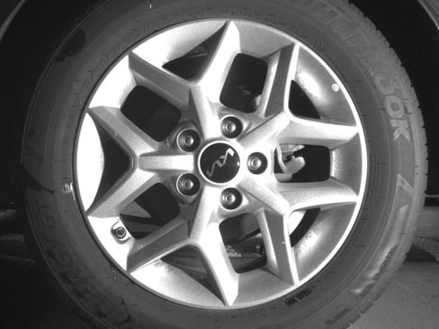 Used 2025 Kia Soul LX w/ LX Technology Package FWD image 16