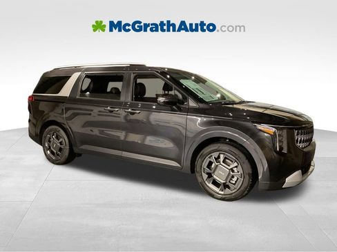 New 2026 Kia Carnival EX FWD image 2