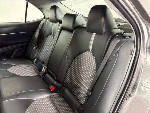 Used 2021 Toyota Camry SE FWD image 20