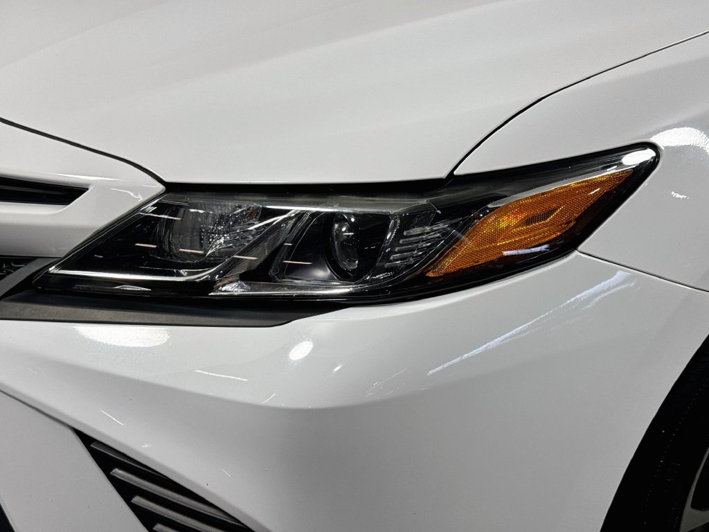 Used 2020 Toyota Camry SE w/ Audio Package FWD image 3