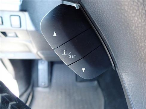 Used 2014 Subaru Forester 2.5i Touring AWD/4WD image 17