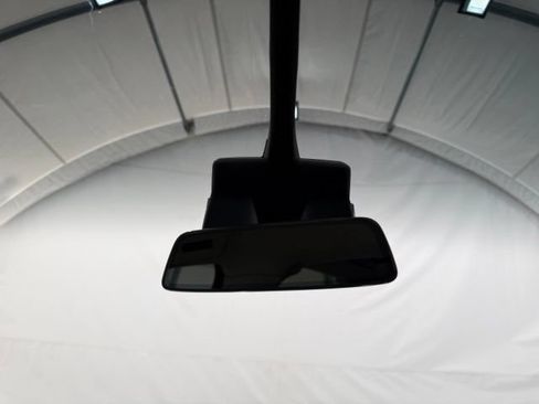 Used 2018 Tesla Model X 75D AWD/4WD image 32