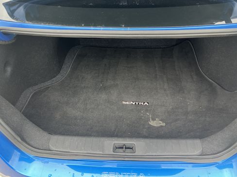 Used 2024 Nissan Sentra SV w/ SV Premium Package FWD image 29