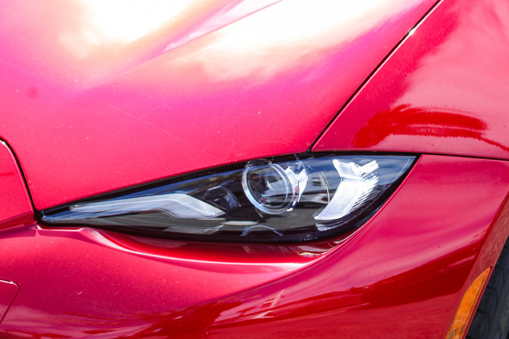 New 2026 MAZDA MX-5 Miata Sport w/ Weather Package RWD image 8