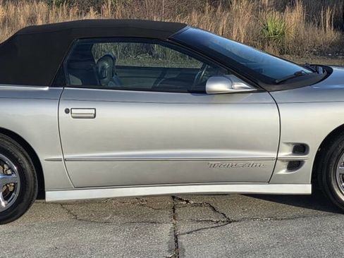 Used 1998 Pontiac Firebird Trans Am image 10