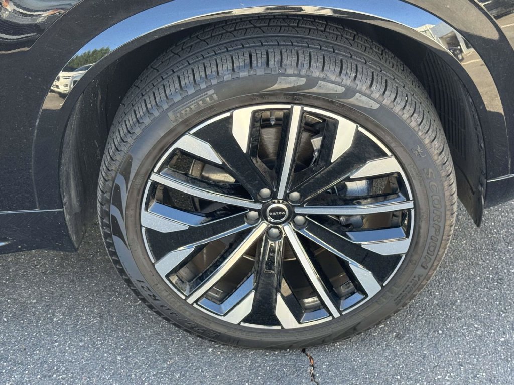 Used 2026 Volvo XC90 B6 Plus w/ Protection Package Premier AWD/4WD image 6