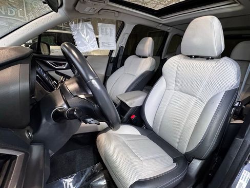 Used 2022 Subaru Forester Premium image 18