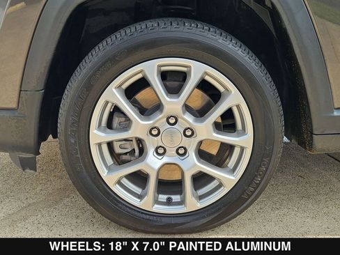 Used 2023 Jeep Compass Latitude w/ Sun and Sound Group AWD/4WD image 33