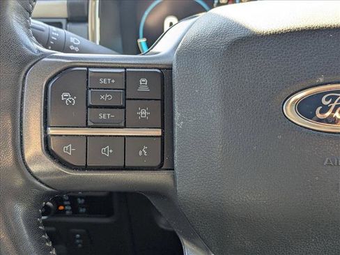 Used 2023 Ford F150 Lariat w/ Trailer Tow Package image 11