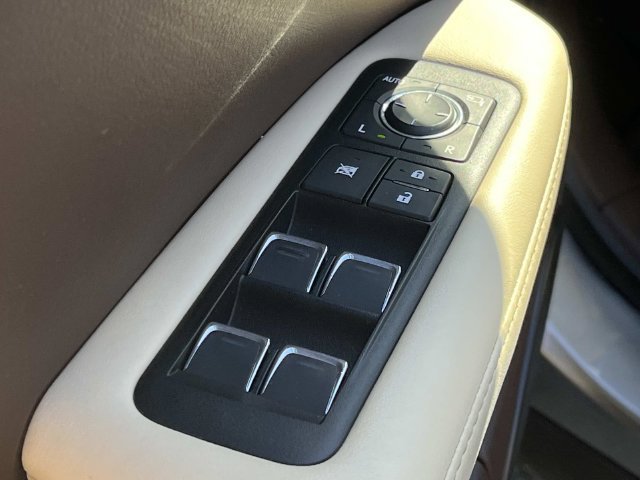 Used 2017 Lexus RX 350 FWD w/ Premium Package image 31