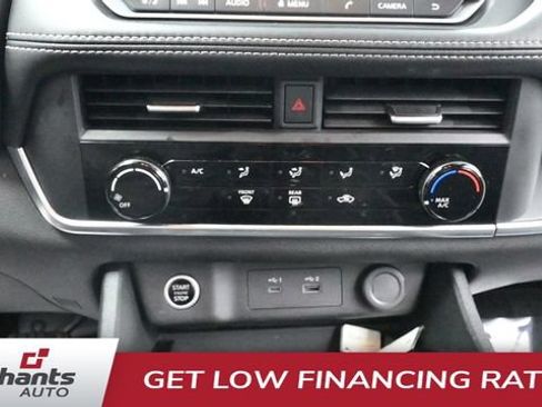Used 2023 Nissan Rogue S AWD/4WD image 21