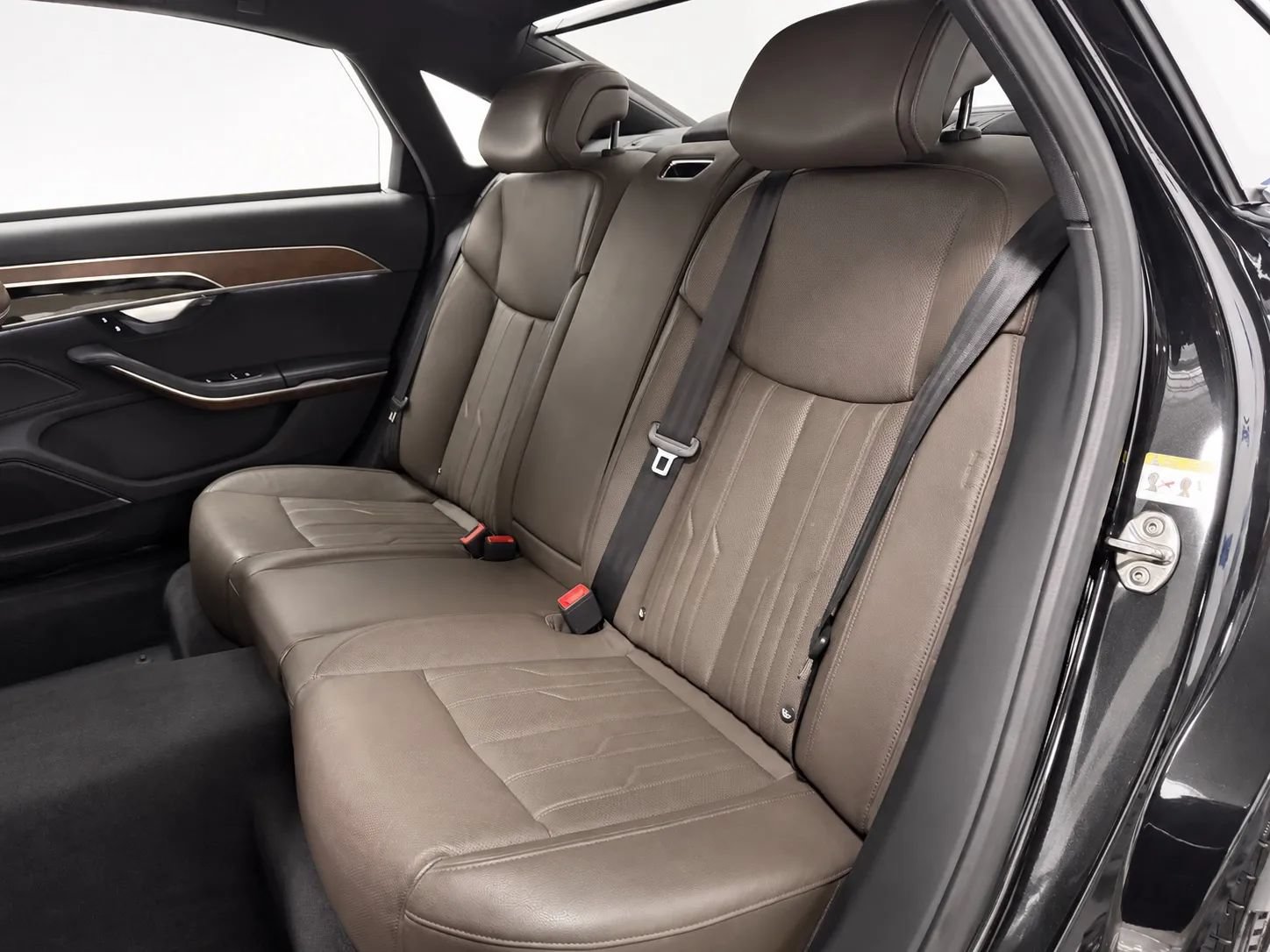 Used 2019 Audi A8 L 3.0T w/ Executive Package AWD/4WD image 16