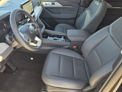 New 2026 Ford Explorer Active w/ Active Comfort Package RWD image 15