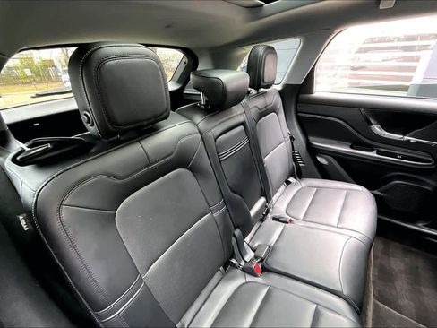 Used 2020 Lincoln Corsair Standard w/ Premium Package image 18