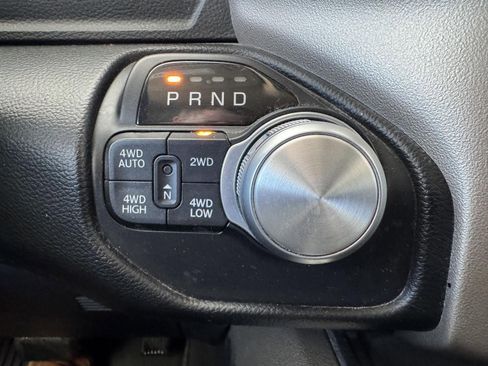 Used 2019 RAM 1500 Laramie image 18