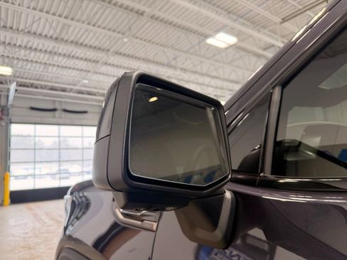 Used 2025 GMC Sierra 1500 AT4X image 18