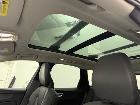 Certified 2023 Volvo XC60 B5 Plus w/ Climate Package AWD/4WD image 14