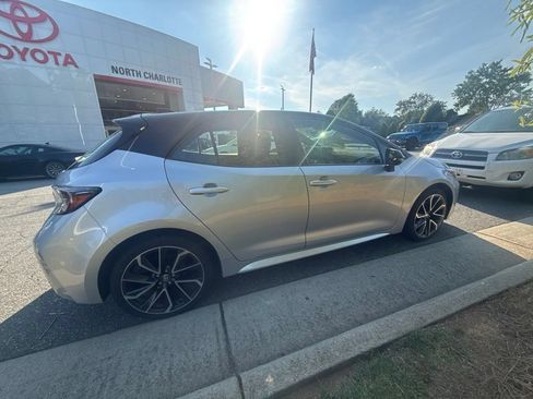 Used 2020 Toyota Corolla XSE FWD image 7