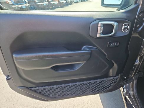 Used 2023 Jeep Wrangler Sport AWD/4WD image 10