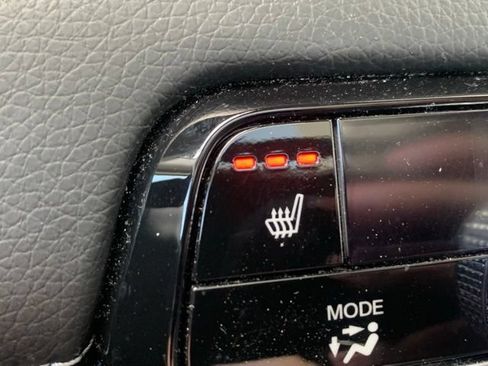 Used 2024 Honda Pilot Touring image 19