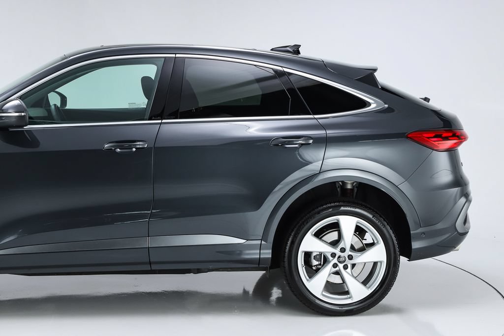 Used 2025 Audi Q5 Premium Plus AWD/4WD image 8