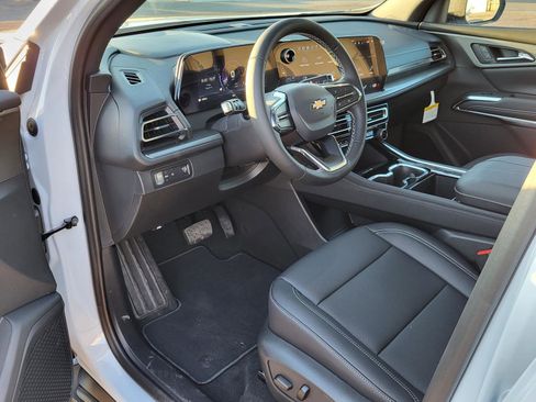 New 2026 Chevrolet Traverse LT image 14